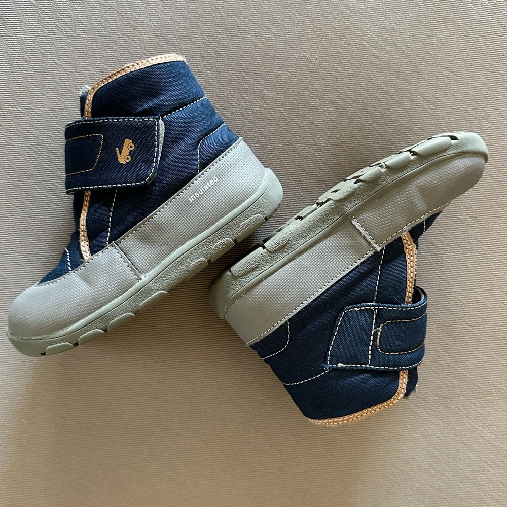 Kids Insulated Gray and Navy Blue Boots See Kai Run 11 toddlers. UEC with box - Picture 9 of 9